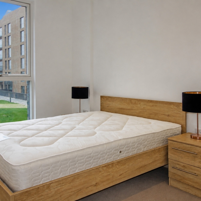 5, Henry Street, London, SE8 3GY